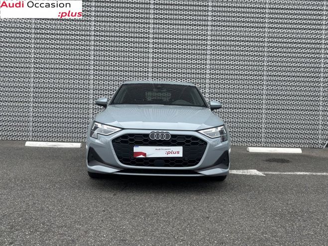Audi A3 Sportback 35 TDI 150 S tronic 7 Business Gris de 2023