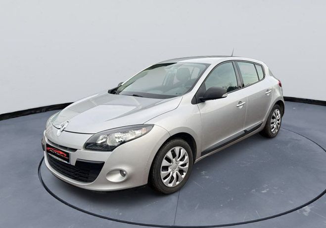 Renault Megane 3 1.5 dCi 90 CH Dynamique Clim auto Blue Autre de 2011