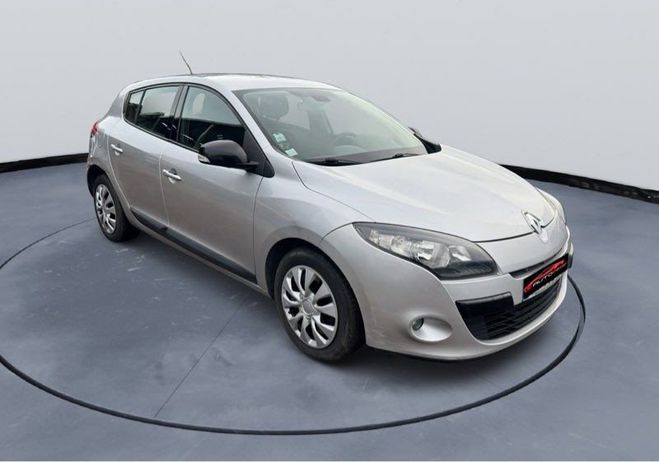 Renault Megane 3 1.5 dCi 90 CH Dynamique Clim auto Blue Autre de 2011