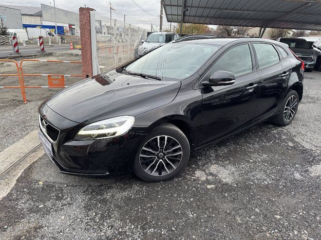 Volvo V40 D2 120 ch Momentum Noir de 2018