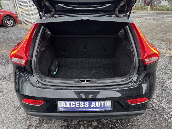 Volvo V40 D2 120 ch Momentum Noir de 2018