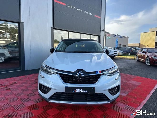 Renault Arkana 1.6 E-TECH 145H 95 FULL-HYBRID HYBRID 1. Blanc de 2021