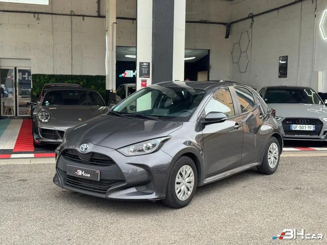 Toyota Yaris 1.5 L 116CV HYBRID DYNAMIC / CAMERA / SU Gris de 2023