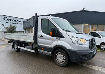  Voir d&eacute;tails -Ford Transit 20990ht 130ch plateau fixe 4.20m &agrave;   La Boisse (01)