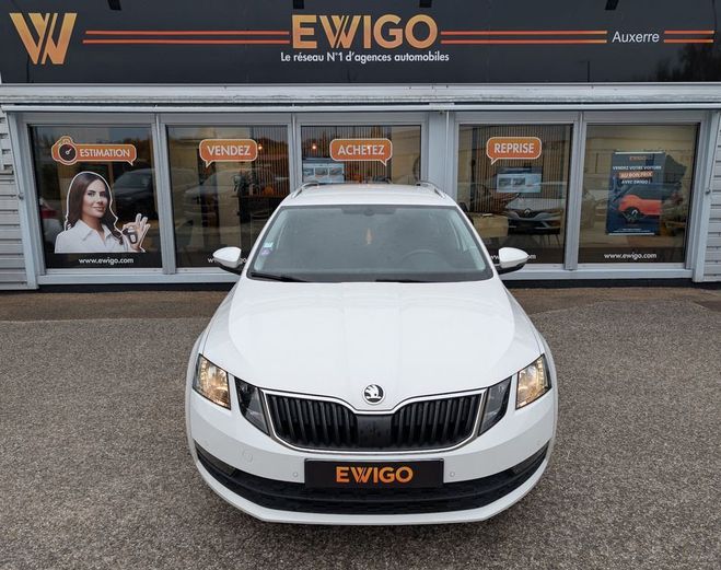 Skoda Octavia Combi 1.0 tsi 115ch clever bva apple car Blanc de 2018