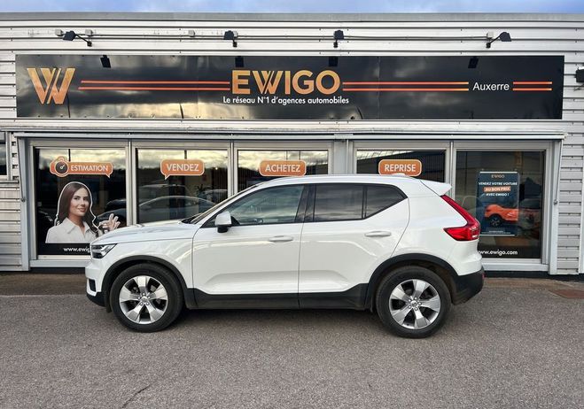Volvo XC40 2.0 150ch momentum 2wd bva toit ouvrant  Blanc de 2020