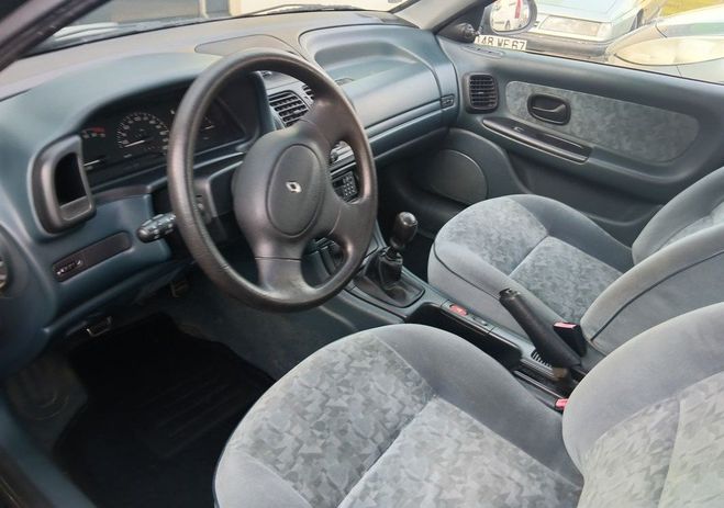 Renault Laguna Belle 1.8 1er main etat 130000 kms garan Gris de 1997