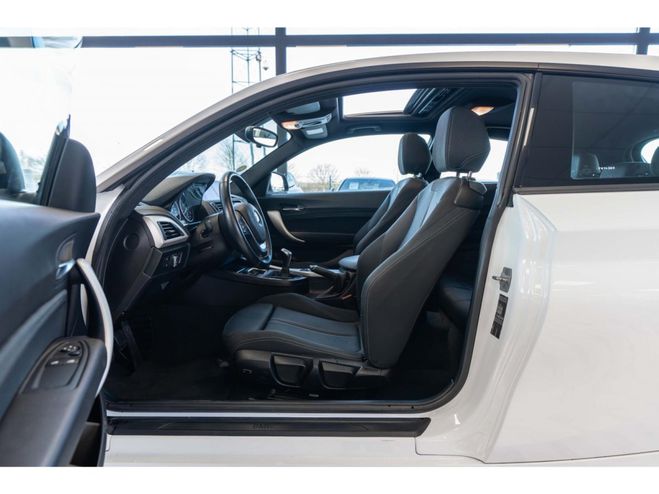 BMW Serie 1 116d BERLINE F21 Lounge PHASE 2 Blanc de 2015