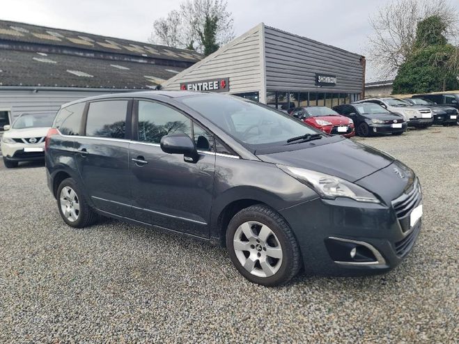 Peugeot 5008 1.6L HDi 120 CV SetS EAT6 7 Places Allur Gris Fonc� de 2016