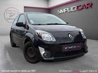  Voir d&eacute;tails -Renault Twingo II 1.2 LEV 16v 75 eco2 Authentique Euro  &agrave; Genay (69)