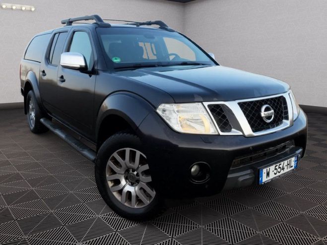 Nissan Navara Pickup 3.0 V6 231 CH 4x4 Double-Cab LE - Noir de 2014