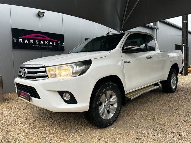 Toyota HI LUX DOUBLE CABINE 4WD 2.4L 150 D-4D BVM6 LEG Blanc de 2016