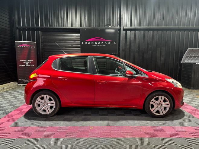 Peugeot 208 PureTech 82ch SS BVM5 Signature Rouge de 2018