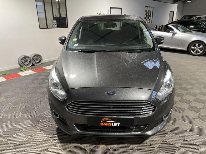 Ford S Max 2.0 TDCI 150CH TITATIUM 7 PLACES -CAM�RA Gris M�tallis� de 2015