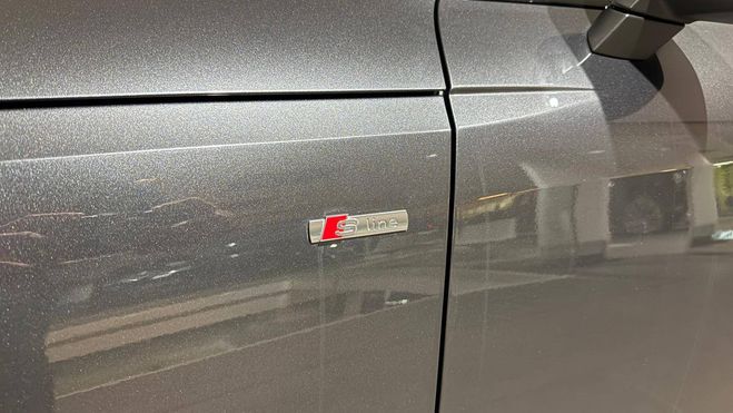 Audi A4 AVANT 40 TDI 204 S tronic 7 Quattro S Ed Gris de 2023