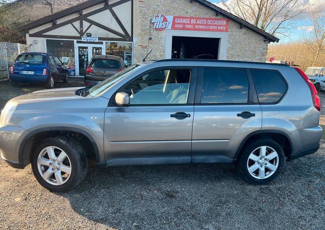 Nissan X Trail T31, 2 phase1 2.0dci 150CV 4x4 command� Marron de 2007