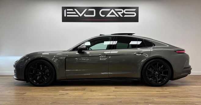 Porsche Panamera TURBO E-HYBRID 4.0 680 ch PDK / Burmeste Vert de 2024