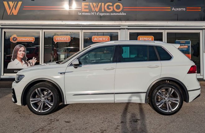 Volkswagen Tiguan 2.0 tdi 150cv confort line pack r-line a Blanc de 2016
