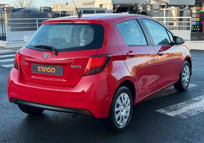 Toyota Yaris 1.0 vvti 70 active Rouge de 2015