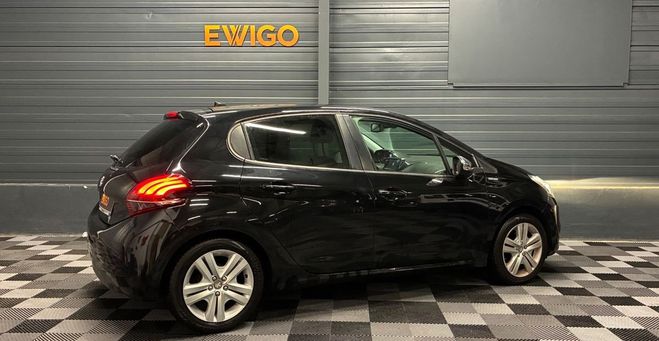Peugeot 208 generation-i 1.2 puretech 82 style distr Noir de 2017