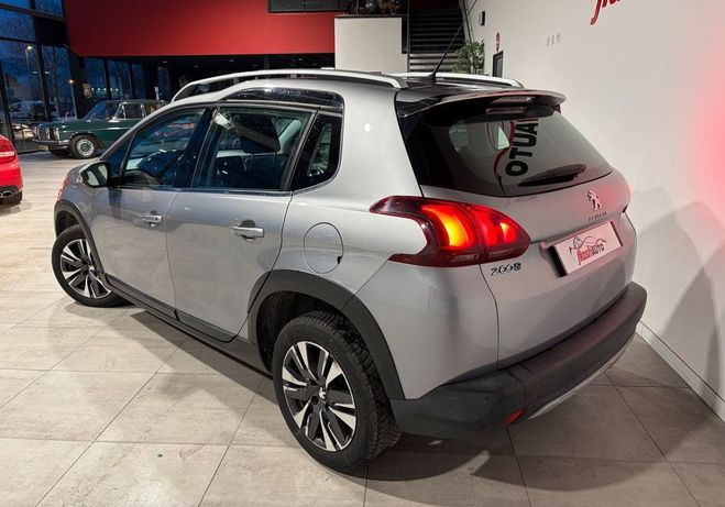 Peugeot 2008 THP S&S 110cv-2018 Gris de 2018