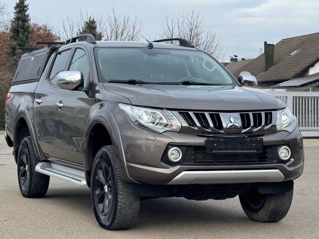 Mitsubishi L 200 Instyle Double Cab 4WD Marron de 2018