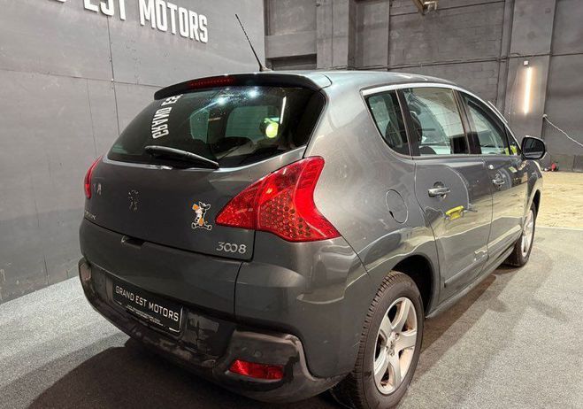 Peugeot 3008 1.6 HDI (112cv) suivi d?entretien kit de Gris de 2011