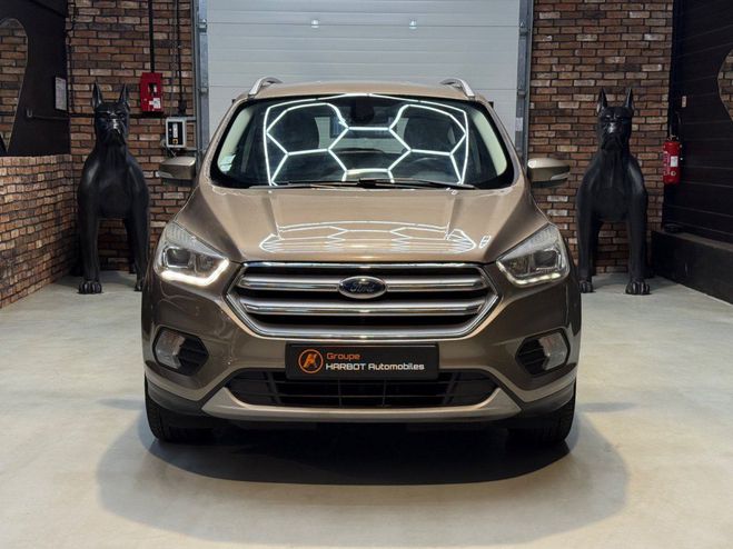 Ford Kuga TITANIUM 1.5 Flexifuel-E85 150 cv SS 4x2 Marron de 2019