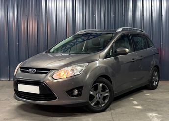  Voir d&eacute;tails -Ford Focus Grand C-max 1.6 TDCI 115 TITANIUM - Gara &agrave; Halluin (59)