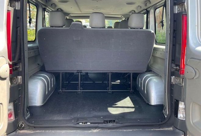 Opel Vivaro COMBI 2.5 CDTI145 M1 PACK CLIM  de 2011