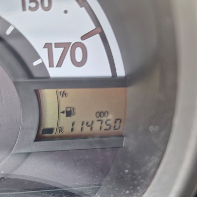 Toyota Aygo II 1.0 VVT-I 4CV X-PLAY 5P Gris fonc� de 2013