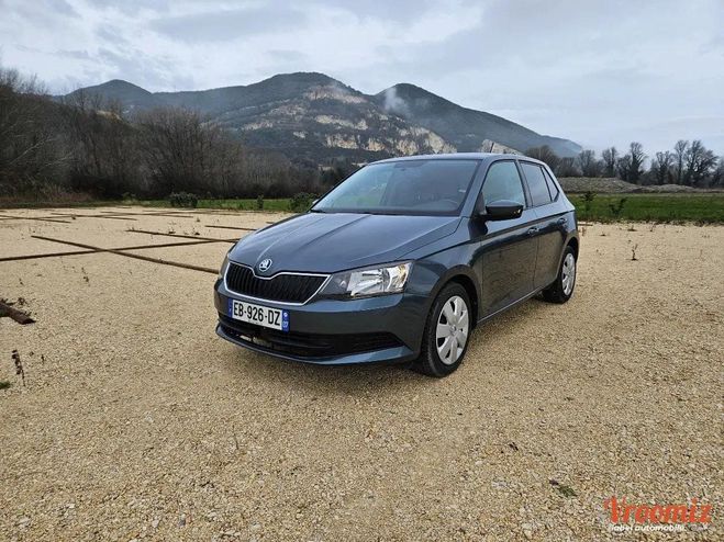 Skoda Fabia 1.0 MPI 60 ACTIVE Gris de 2016