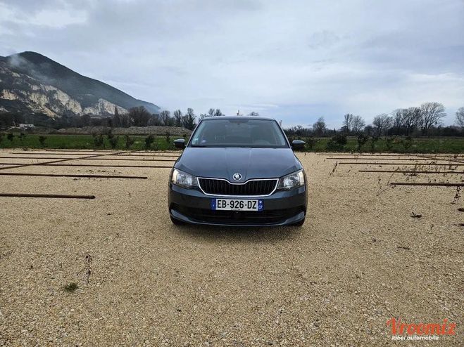 Skoda Fabia 1.0 MPI 60 ACTIVE Gris de 2016