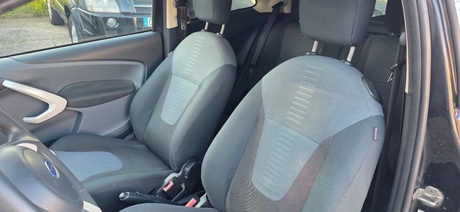 Ford KA 1.3 tdci 75ch titanium 157.000kms 2013 c noir de 2013