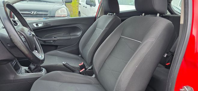 Ford Fiesta 1.0 ecoboost 100ch 2014 145.000kms clim  rouge de 2014