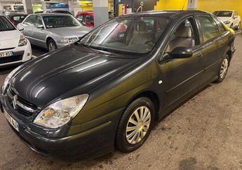  Voir d&eacute;tails -Citroen C5 essence &agrave; Thoiry (01)