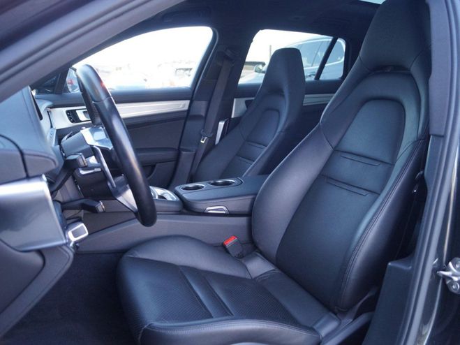 Cliquer pour voir la photo suivante Porsche Panamera Sport Turismo 4 E-Hybrid l PANO l Chrono Gris de 2018