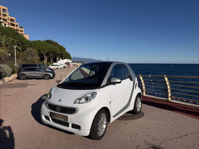 Cliquer pour voir la photo suivante Smart Fortwo Coupe PASSION GRIS C de 2011