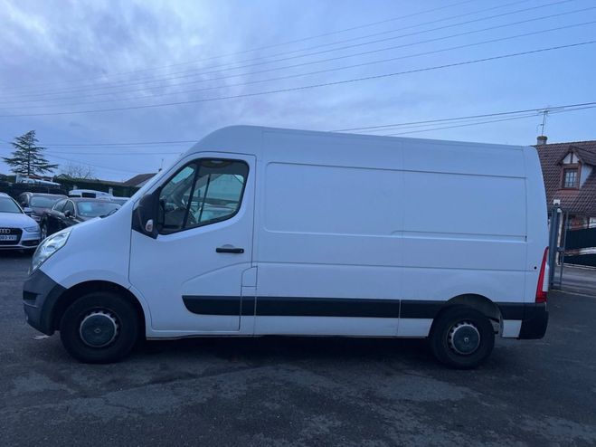 Renault Master III FG F3300 L2H2 2.3 DCI 130CH GRAND CO Blanc de 2018