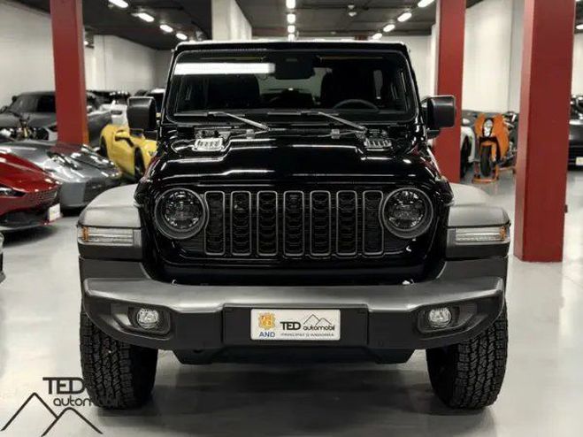 Jeep Wrangler Rubicon JLU 272cv  de 2024