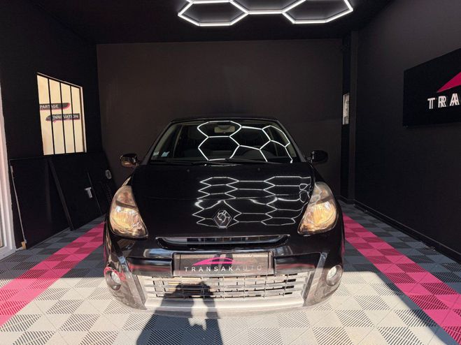 Renault Clio III Tce 100 eco2 XV De France / KIT DIST Noir de 2011