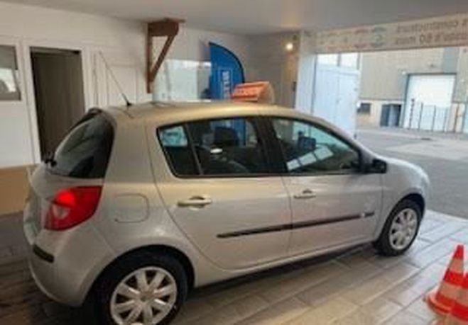 Renault Clio III 1.5 DCI 85 Privilege 5P Autre de 2008