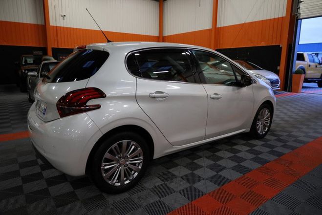 Peugeot 208 1.2 PURETECH 110CH E6.C ALLURE S&S 5P Blanc de 2018