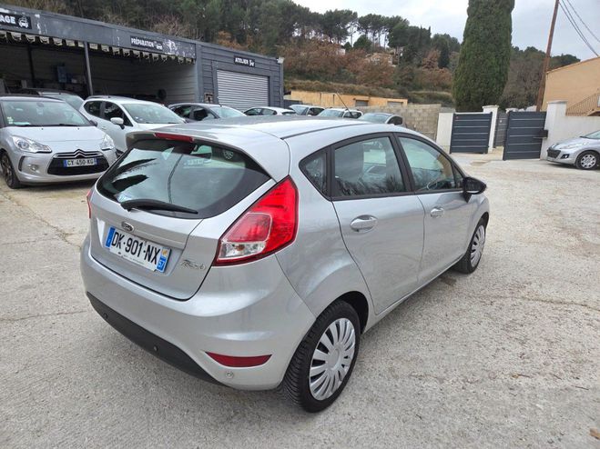 Ford Fiesta Edition Gris de 2014
