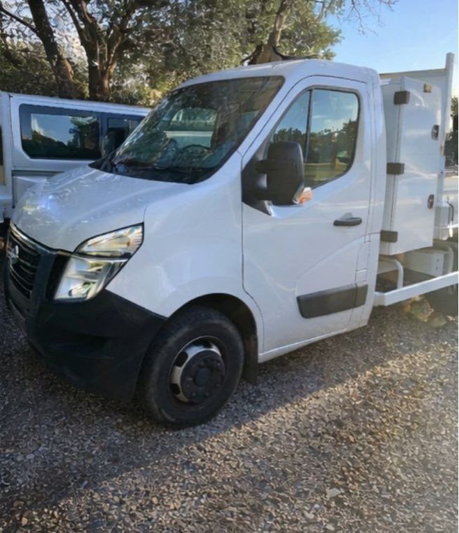 Nissan NV400 31990ht benne coffre 2023 14000km Blanc de 2023