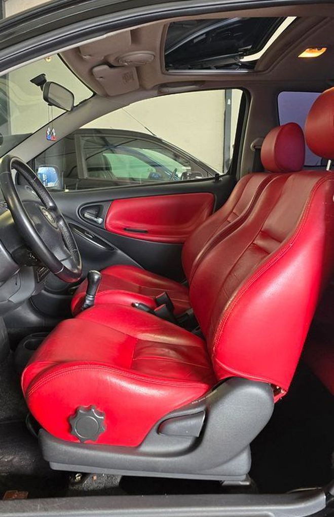 Toyota Yaris 1.5 VVT-i TS 105 cv TOIT OUVRANT Noir de 2004