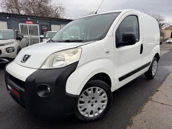  Voir d&eacute;tails -Peugeot Bipper 117 L1 1.3HDi 75CH Pack CD Clim &agrave; Gerzat (63)