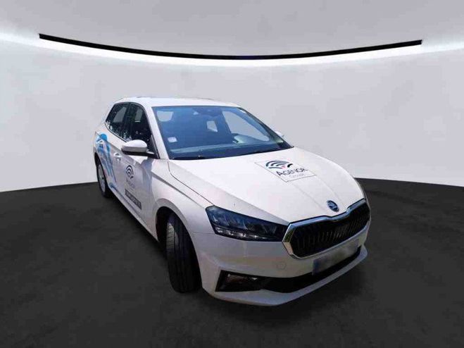 Skoda Fabia 1.0 TSI 95CH AMBITION *TVA RECUPERABLE* Blanc de 2023