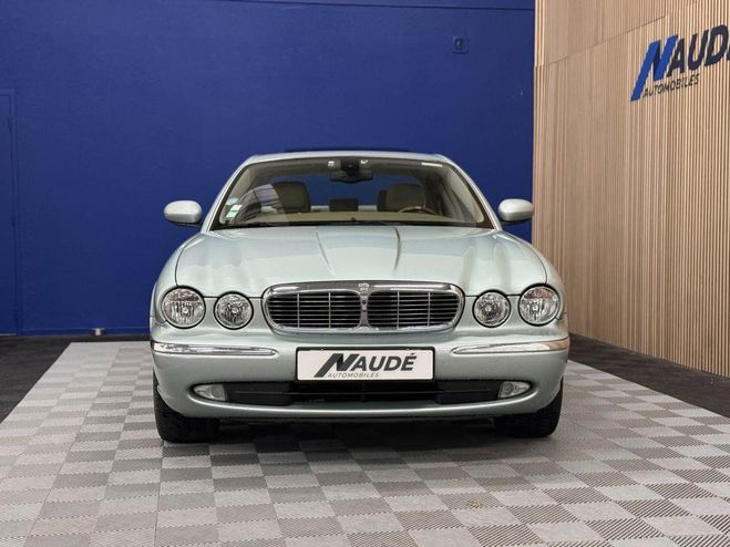 Jaguar XJ 8 XJ 8 3.5i V8 258 CH BVA6 CLASSIQUE VERT de 2003