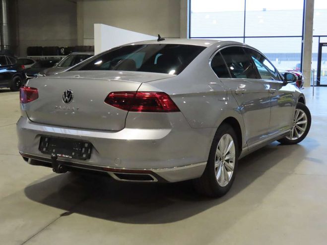 Volkswagen Passat 1.5TSI Berline Elegance DSG7 NAVI-LED-AL Argent M�tallis� de 